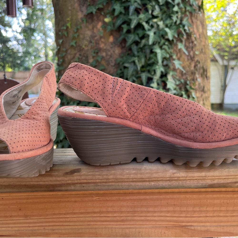 FLY LONDON Perforated Leather Wedges Womens 38 Pink Nubuck Slingback Peep Toe - Picture 8 of 11